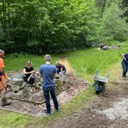 Fleißige Hände in Weißbach bei Lofer (c) Umweltdachverband