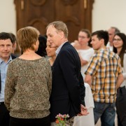 Peter Iwaniewicz (BMNT) im Gespräch mit Rechnungsprüfer Franz Handler (links) und Vorstandsmitglied Birgit Mair-Markart